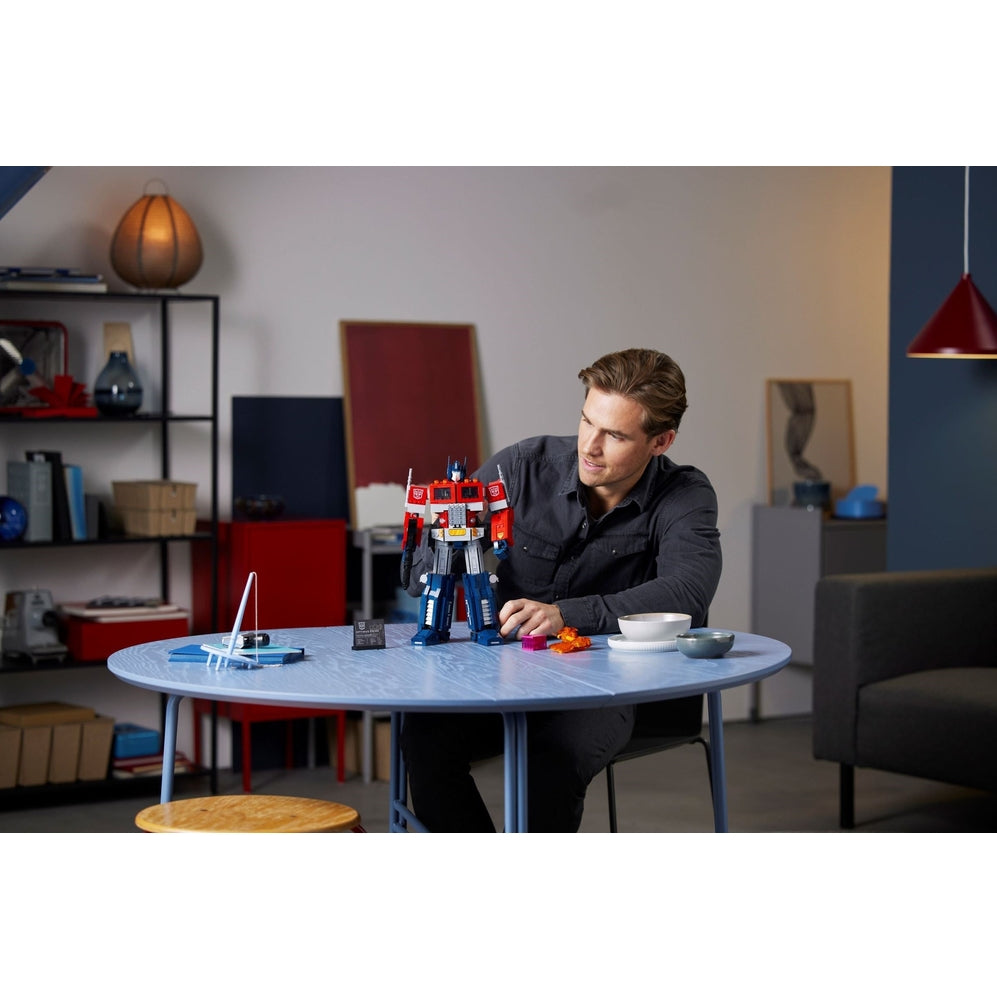 LEGO Icons 10302 optimus prime