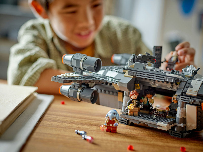 LEGO Star Wars 75374 the onyx cinder