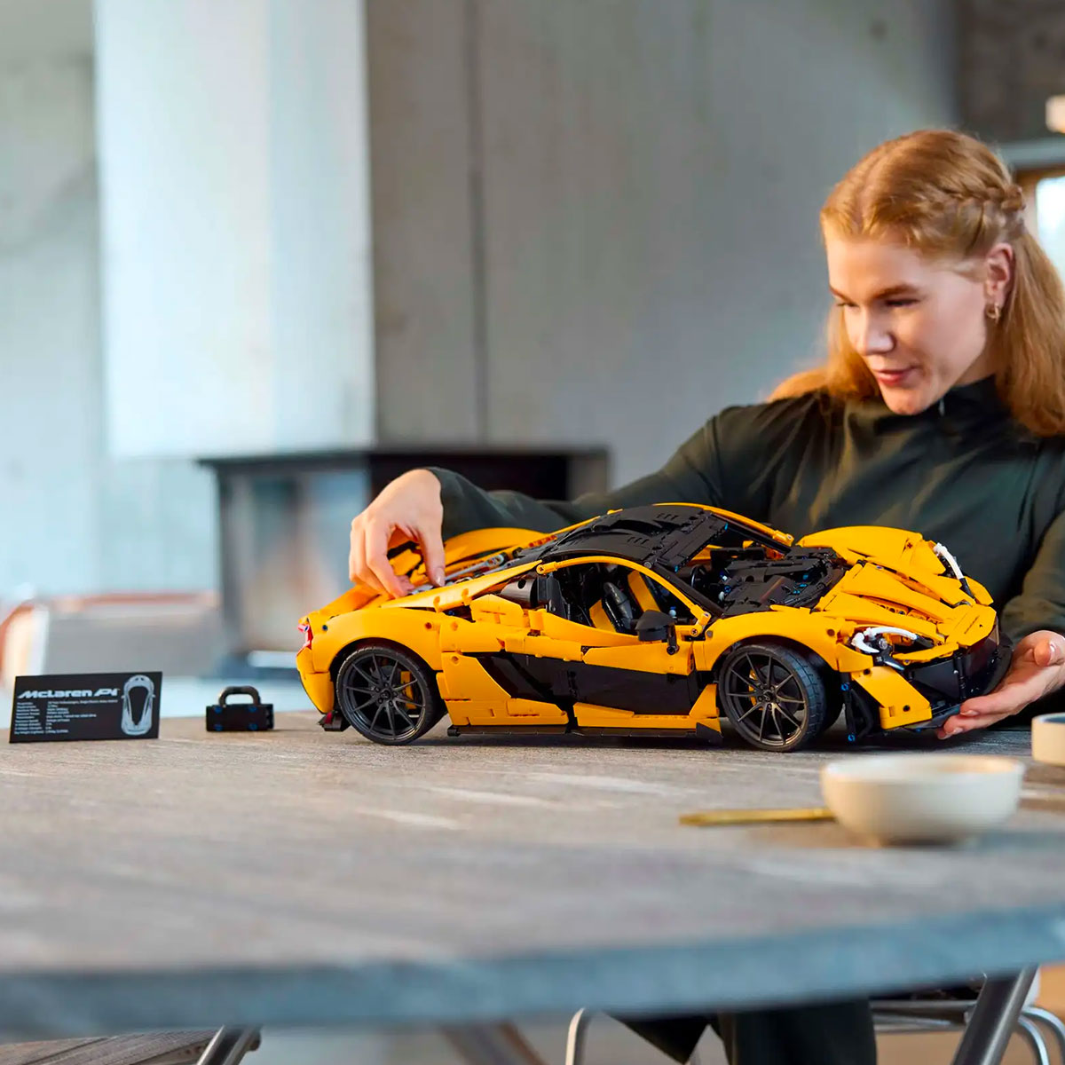 LEGO Technic 42172 mclaren p1