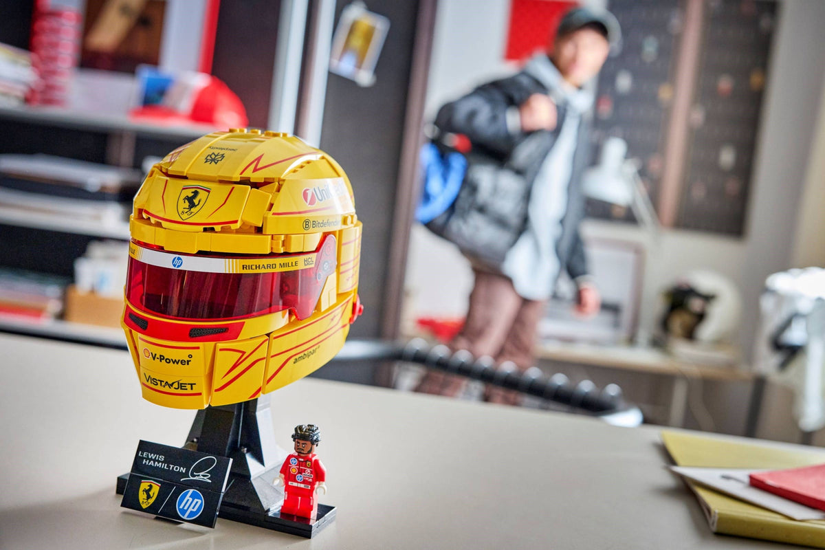 43022 - casco di lewis hamilton scuderia ferrari hp