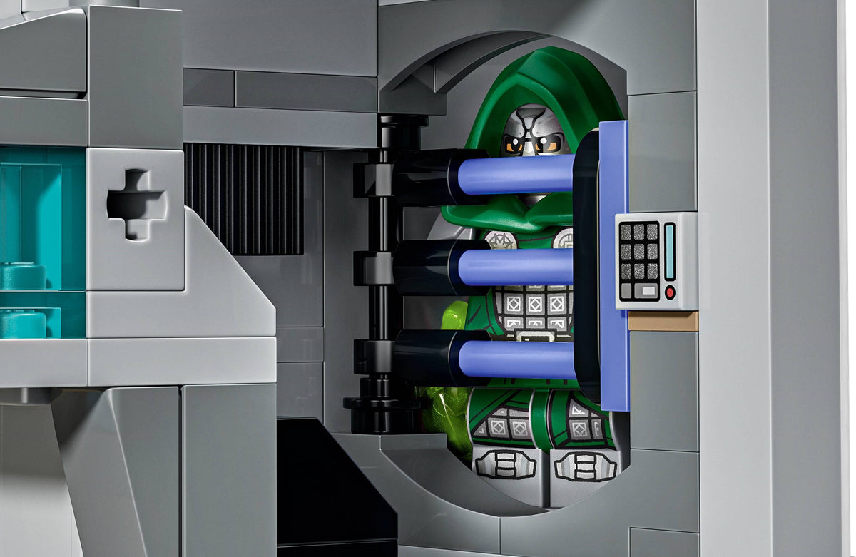 LEGO Super Heroes 76352 avengers: doomsday nuova torre degli avengers